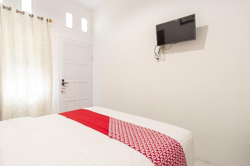 Oyo 1507 Doriyu Homestay Medan Zewnętrze zdjęcie