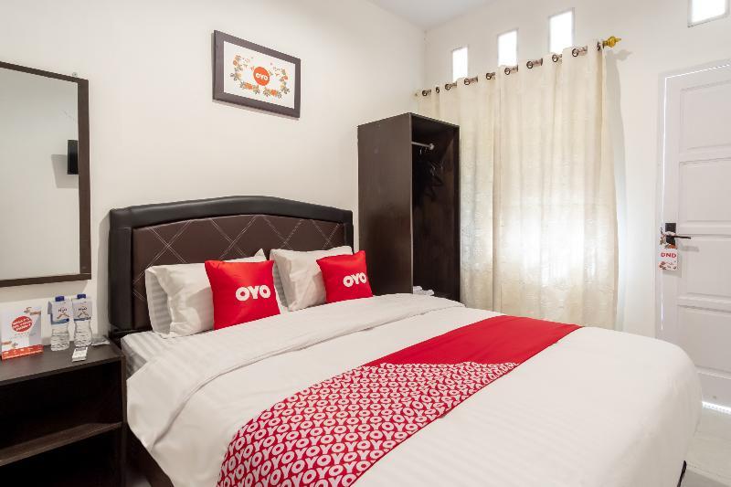 Oyo 1507 Doriyu Homestay Medan Zewnętrze zdjęcie