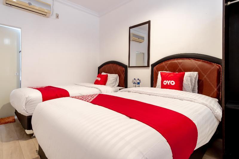 Oyo 1507 Doriyu Homestay Medan Zewnętrze zdjęcie